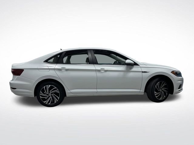 Used 2021 Volkswagen Jetta SEL with VIN 3VWE57BU1MM009483 for sale in Plymouth, WI