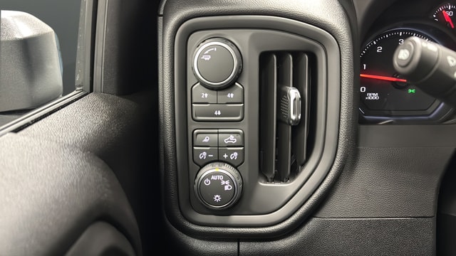2026 Chevrolet Silverado 2500 HD Custom - Photo 30
