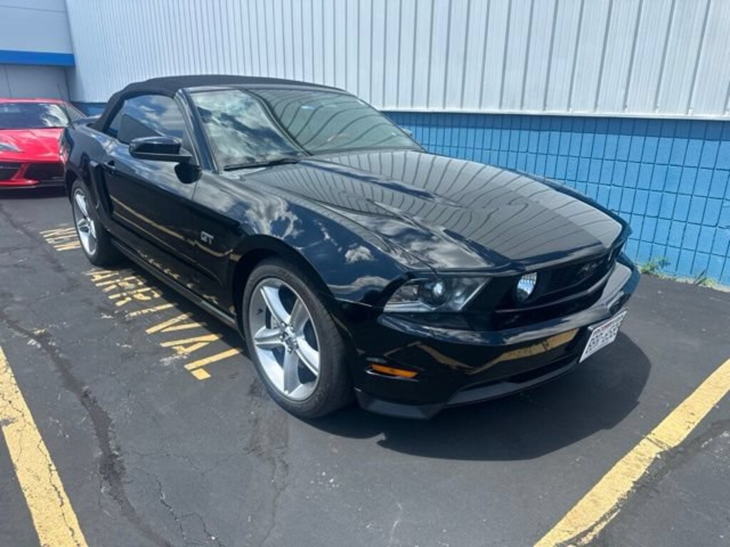 Used 2010 Ford Mustang GT Convertible