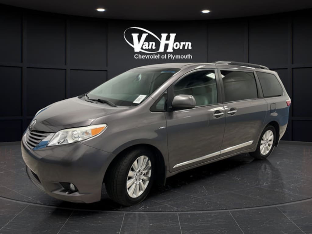 Used 2017 Toyota Sienna XLE Van
