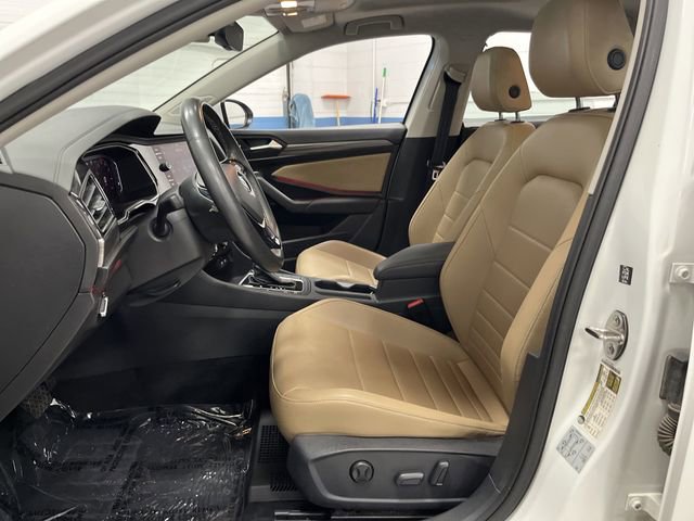 2021 Volkswagen Jetta SEL photo 4