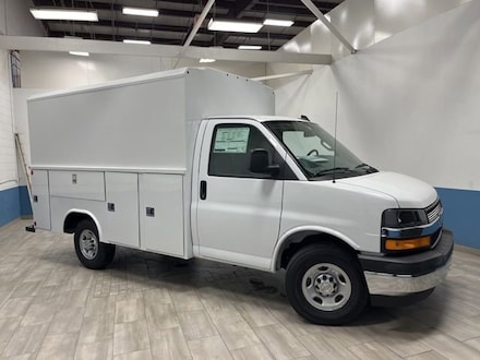 2025 Chevrolet Express Cutaway 3500 1WT Cutaway Van