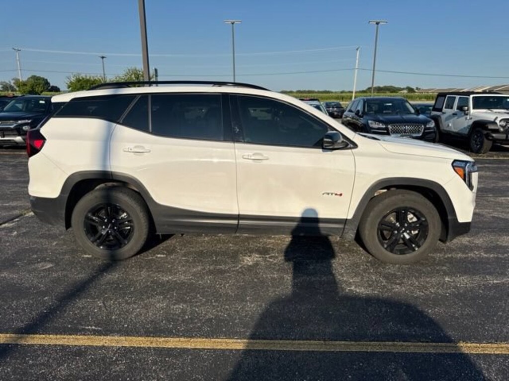 Used 2023 GMC Terrain AT4 SUV
