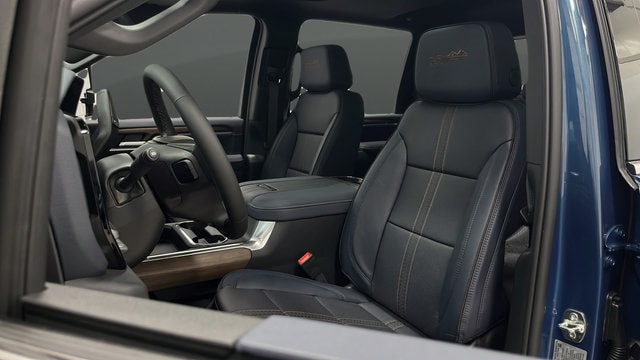 2026 Chevrolet Silverado 2500 HD High Country - Photo 9