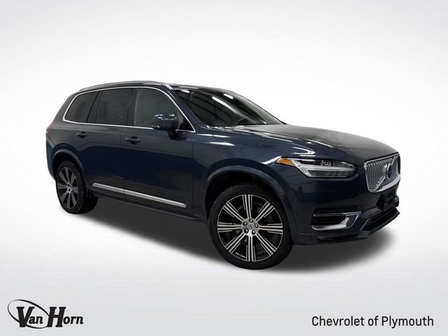 2024 Volvo XC90 Plus's photo