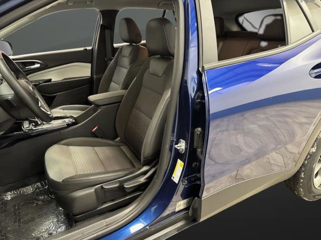 Used 2024 Chevrolet Trax LT SUV