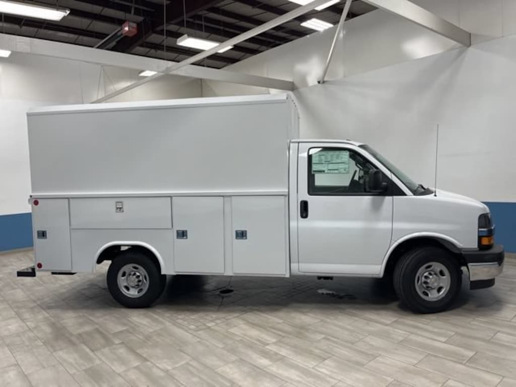 New 2025 Chevrolet Express Cutaway 3500 1WT Cutaway Van