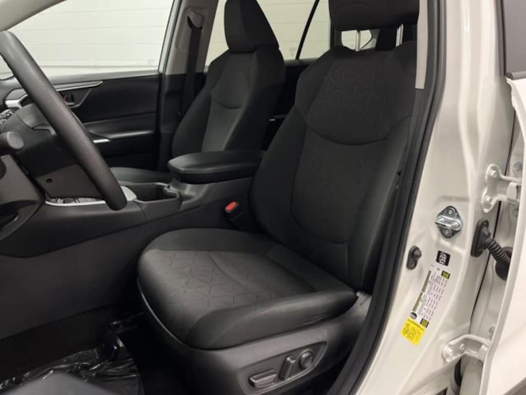 Used 2024 Toyota RAV4 XLE SUV