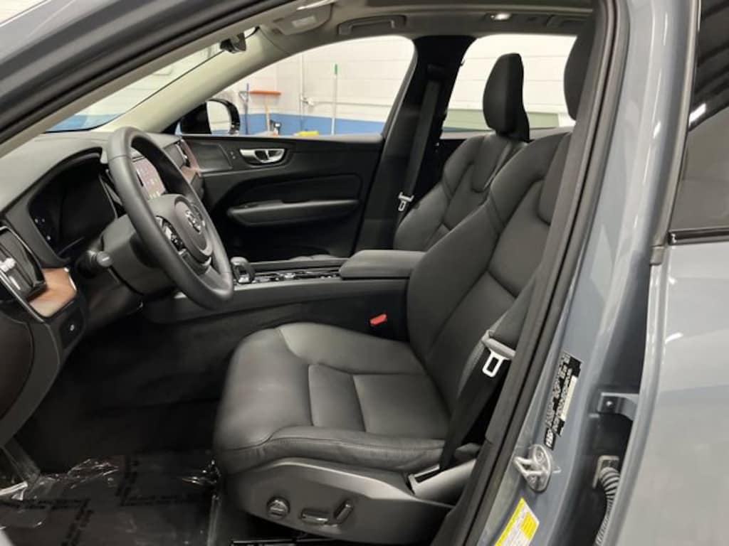 Used 2024 Volvo XC60 B5 Plus Dark Theme SUV