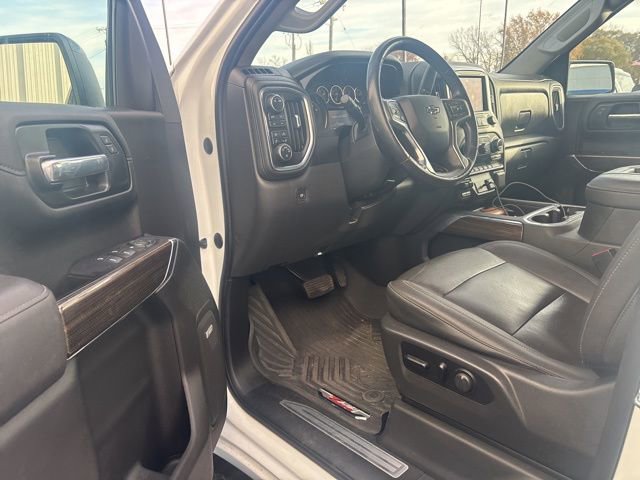 2021 Chevrolet Silverado 1500 RST photo 4