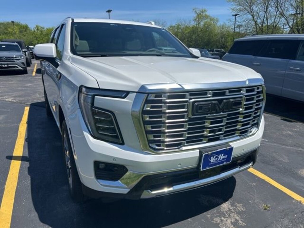 Used 2025 GMC Yukon XL Denali SUV