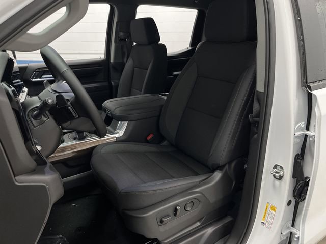 2026 Chevrolet Silverado 1500 RST photo 4