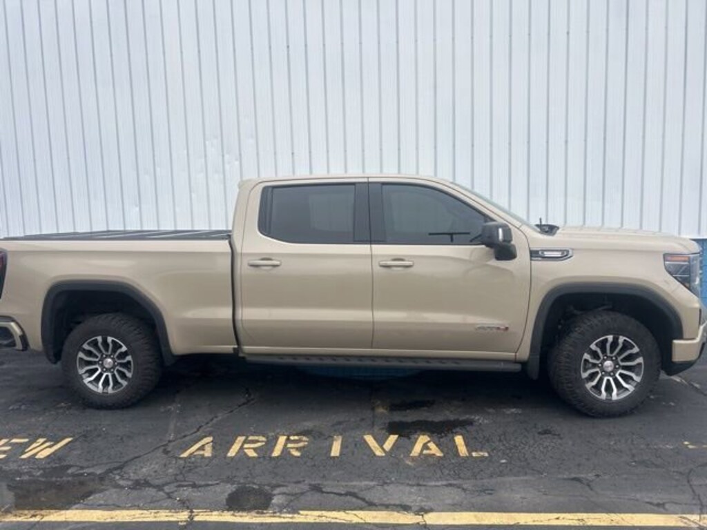 Used 2022 GMC Sierra 1500 AT4 Truck Crew Cab