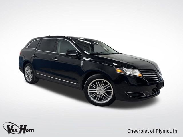 2018 Lincoln MKT Reserve's photo