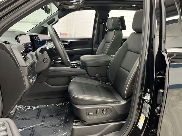 2025 Chevrolet Tahoe Premier photo 4