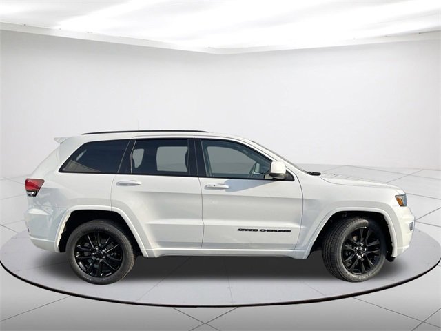 Used 2018 Jeep Grand Cherokee Altitude with VIN 1C4RJFAG7JC360322 for sale in Plymouth, WI