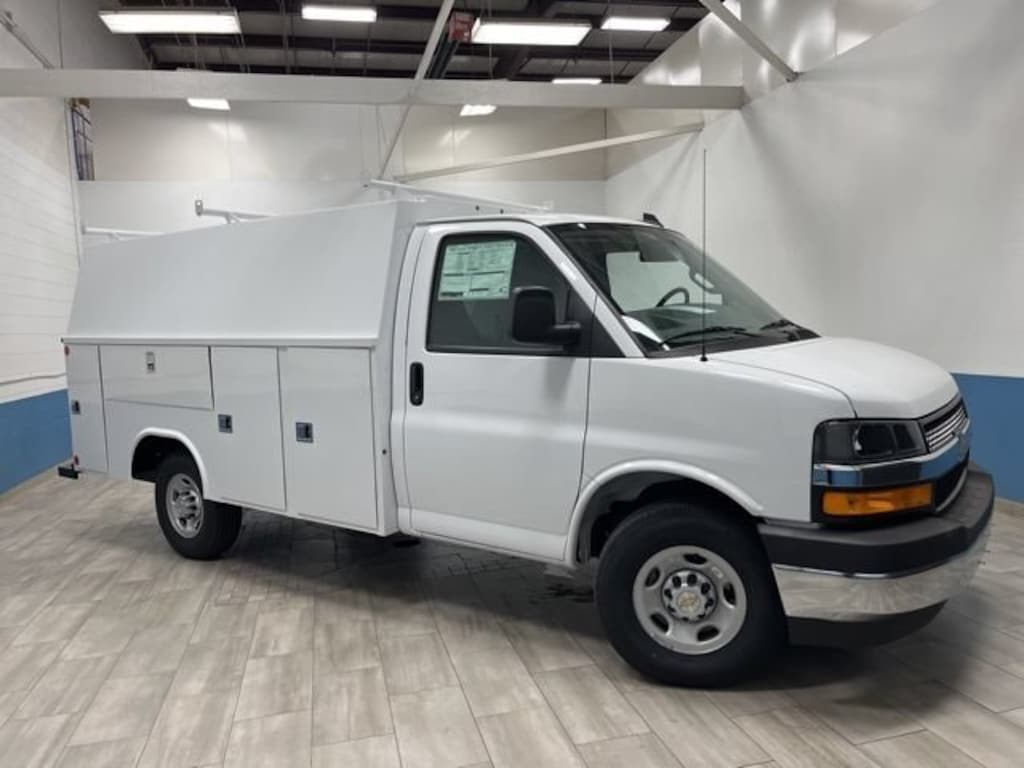 New 2025 Chevrolet Express Cutaway 3500 1WT Cutaway Van