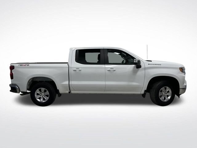 2025 Chevrolet Silverado 1500 LT photo 2