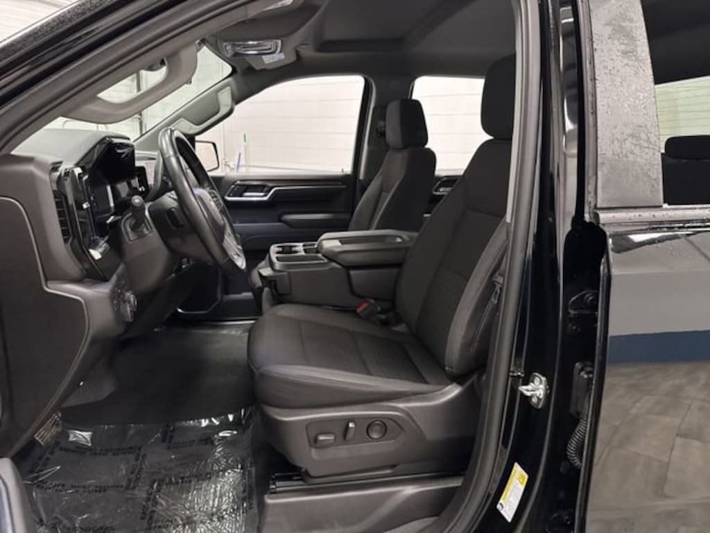 Used 2025 Chevrolet Silverado 1500 LT Truck Crew Cab