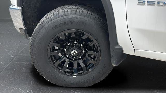 2022 Chevrolet Silverado 3500HD LT - Photo 34
