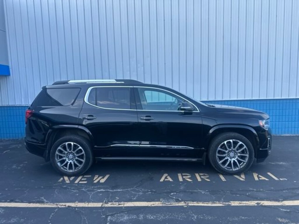 Used 2023 GMC Acadia Denali SUV