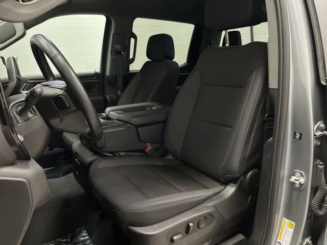 2025 Chevrolet Silverado 1500 LT photo 4