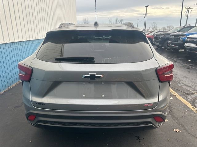 2024 Chevrolet Trax photo 3