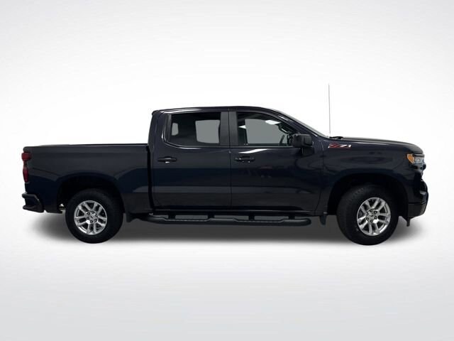 2023 Chevrolet Silverado 1500 RST photo 2