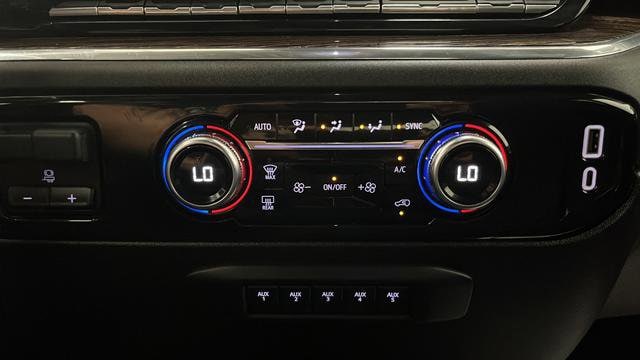 2024 GMC Sierra 3500HD SLE - Photo 17