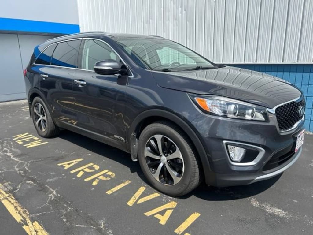 Used 2016 Kia Sorento 3.3L EX SUV