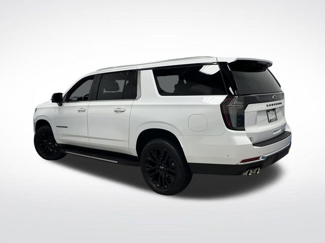2025 Chevrolet Suburban Premier photo 2