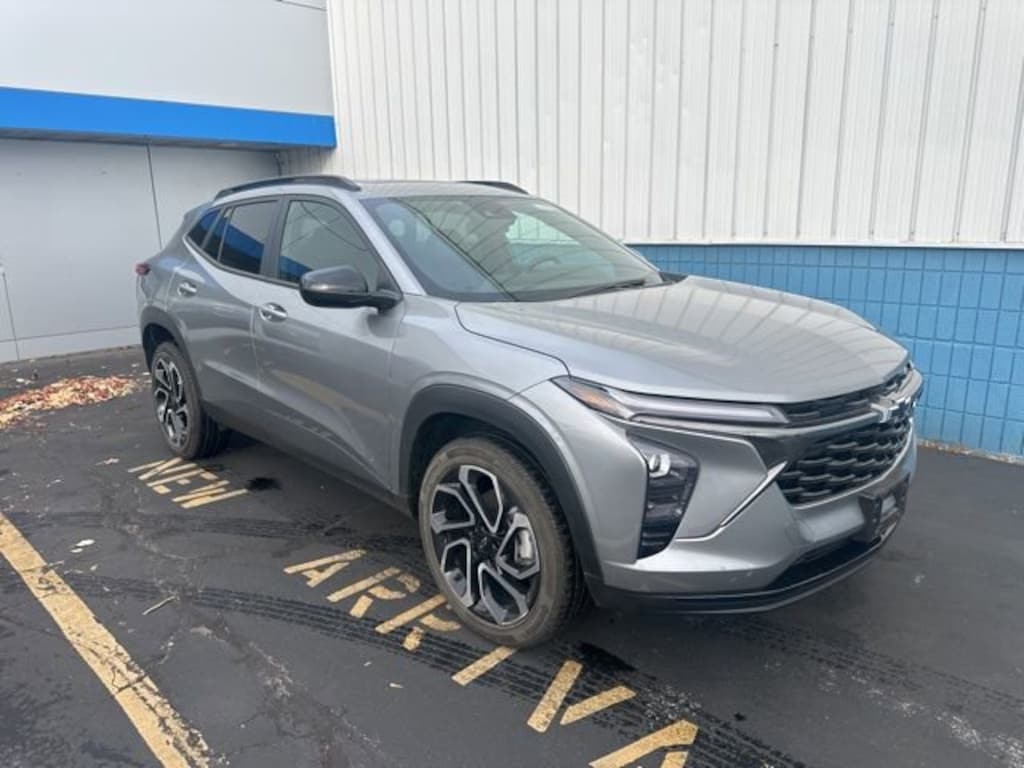 Used 2024 Chevrolet Trax 2RS SUV