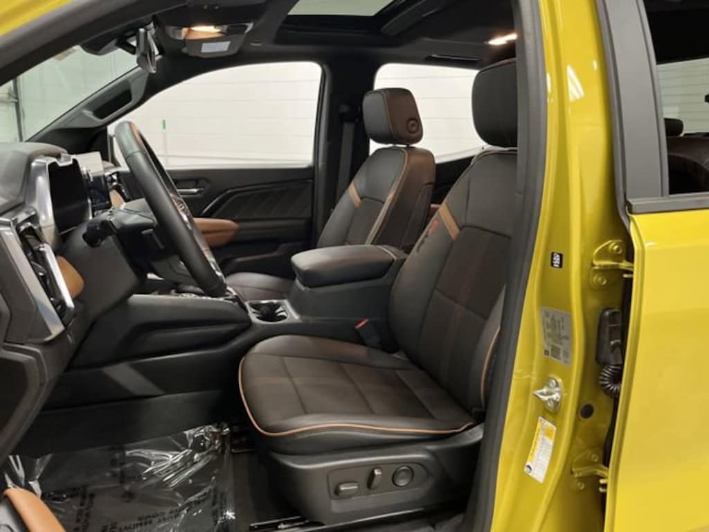 Used 2023 GMC Canyon AT4 Truck Crew Cab