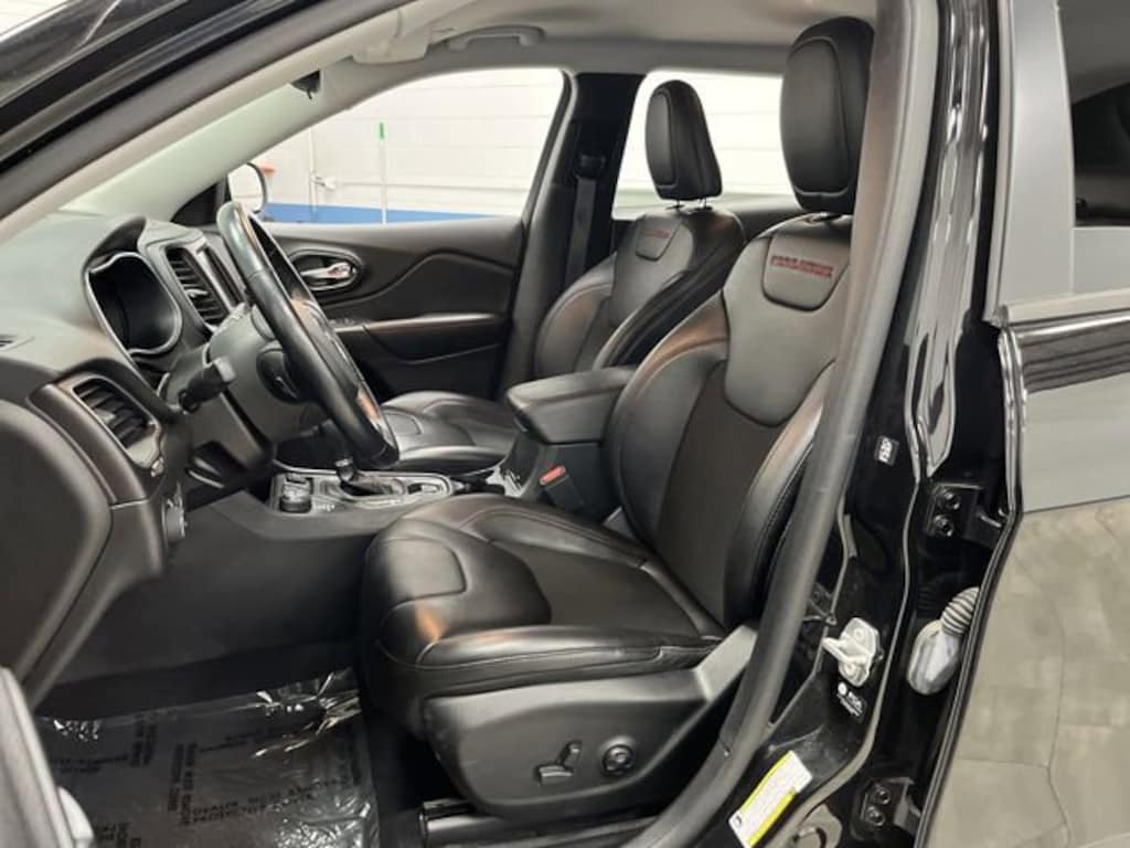 Used 2021 Jeep Cherokee Trailhawk 4X4 SUV