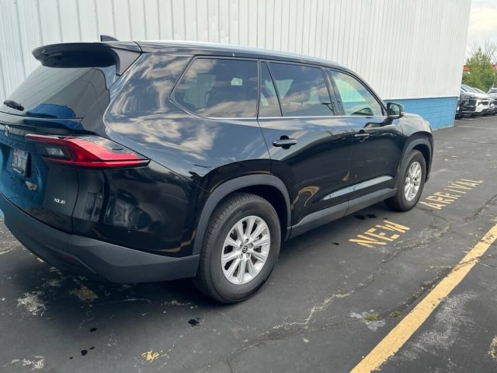 Used 2025 Toyota Grand Highlander XLE SUV