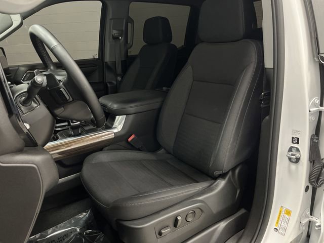 2024 Chevrolet Silverado 1500 RST photo 4