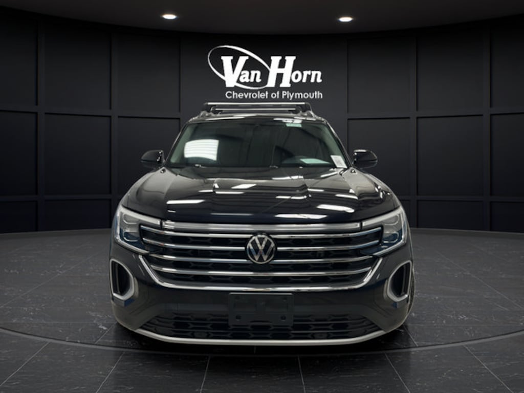 Used 2024 Volkswagen Atlas 2.0T SE w/Technology SUV
