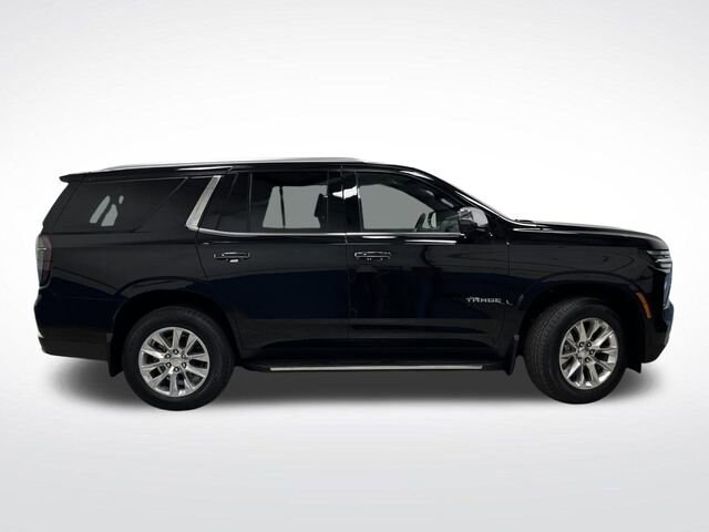 2025 Chevrolet Tahoe Premier photo 2