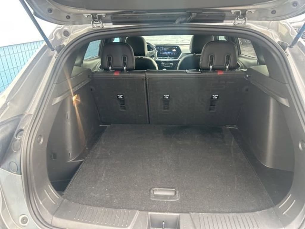 Used 2024 Chevrolet Trax 2RS SUV