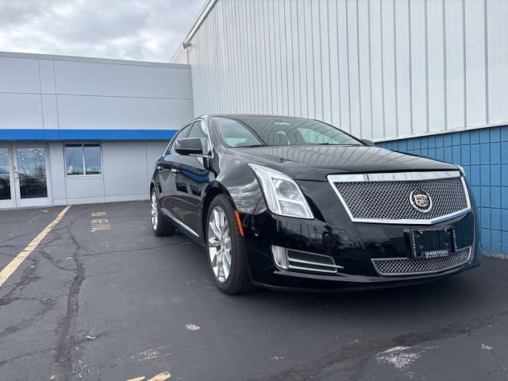 Used 2015 CADILLAC XTS Luxury Sedan