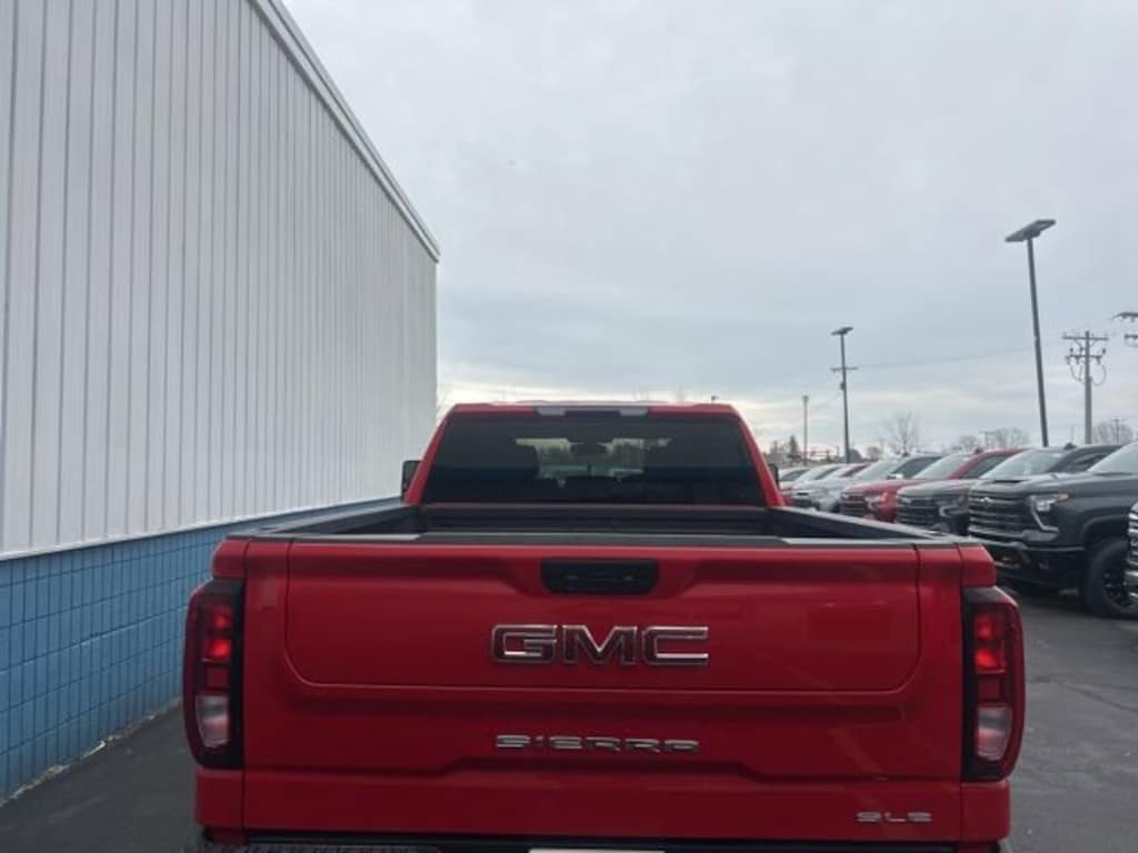 Used 2021 GMC Sierra 1500 SLE Truck Crew Cab