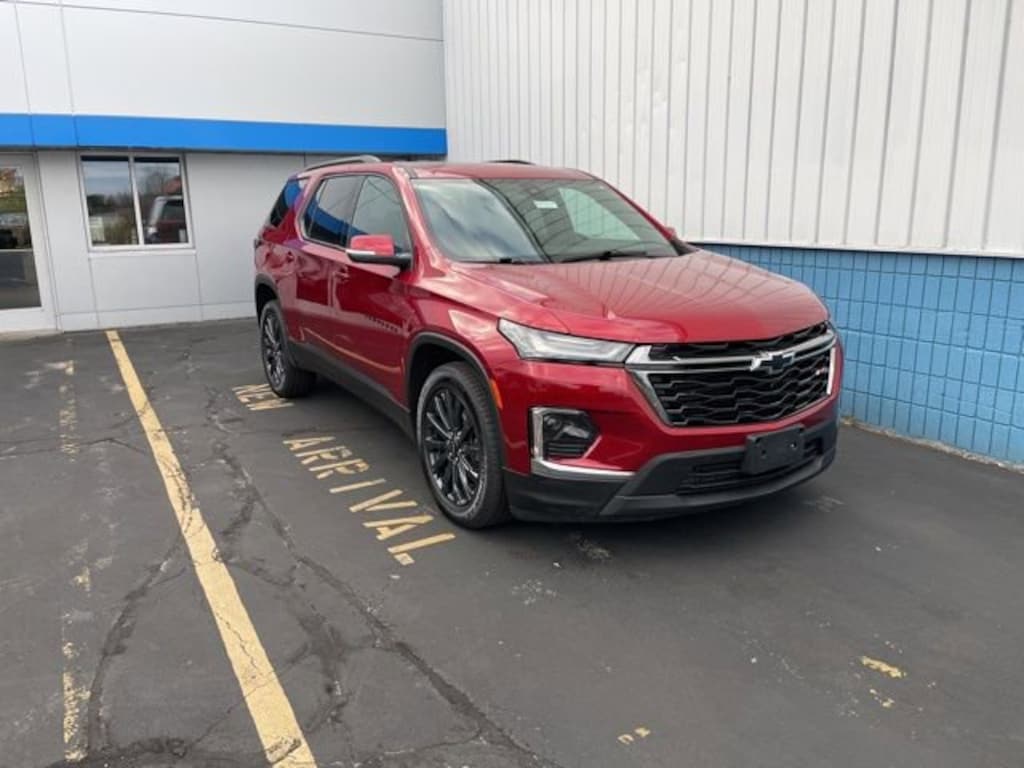 Used 2023 Chevrolet Traverse RS SUV