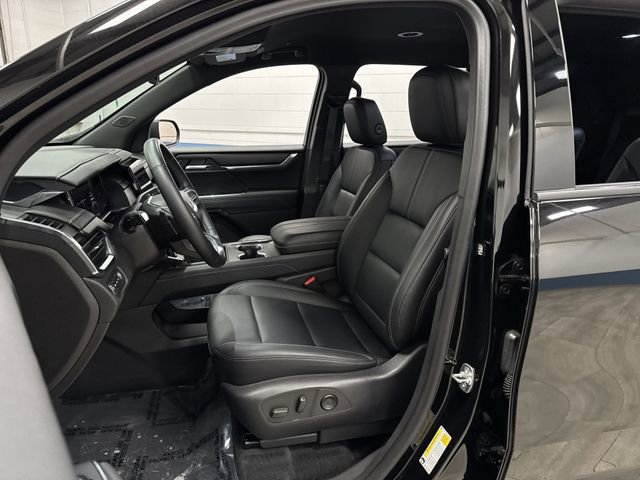 2024 Gmc Acadia Elevation photo 3