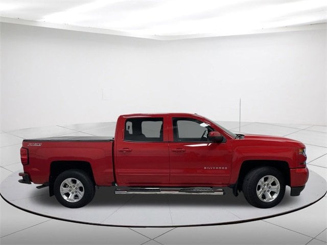 Used 2017 Chevrolet Silverado 1500 LT with VIN 3GCUKREC4HG447926 for sale in Plymouth, WI