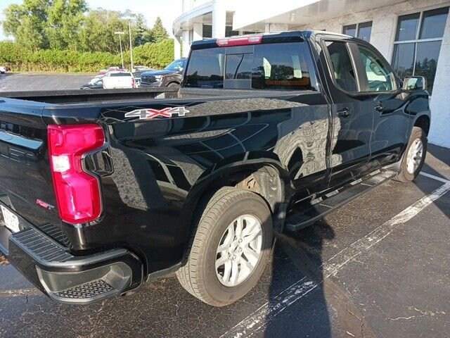 2020 Chevrolet Silverado 1500 RST photo 2