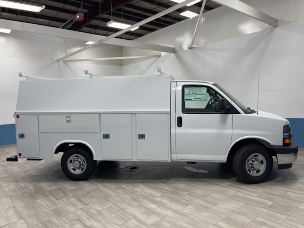 New 2025 Chevrolet Express Cutaway 3500 1WT Cutaway Van