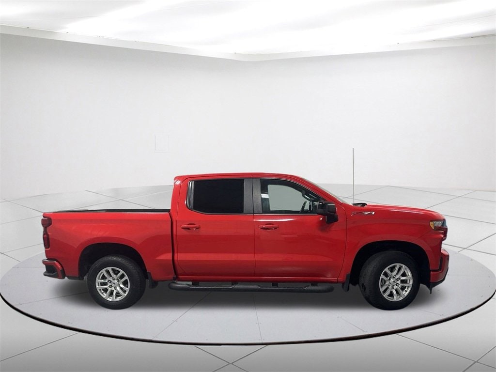 Used 2021 Chevrolet Silverado 1500 RST with VIN 3GCUYEED9MG126782 for sale in Newhall, IA