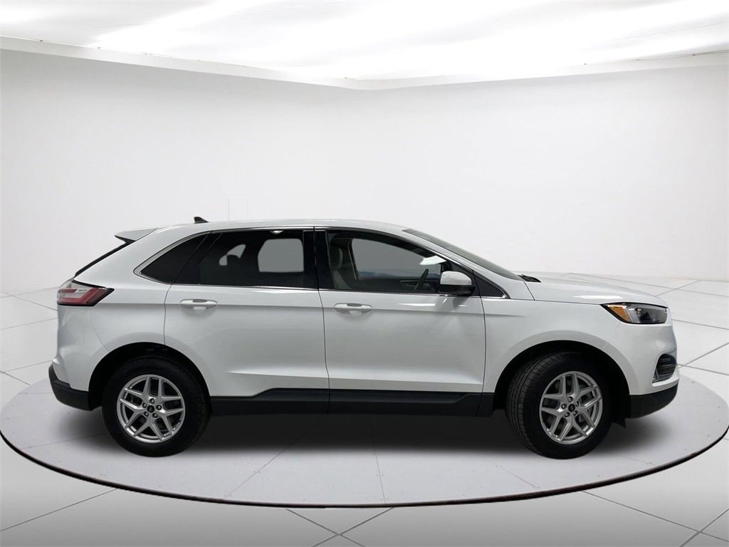 Used 2024 Ford Edge SEL with VIN 2FMPK4J91RBA51012 for sale in Newhall, IA