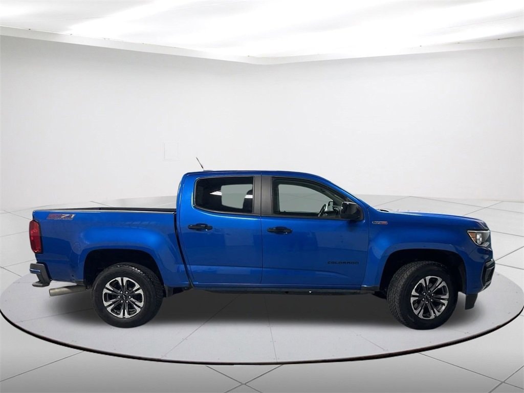 Used 2021 Chevrolet Colorado Z71 with VIN 1GCPTDE15M1284885 for sale in Newhall, IA