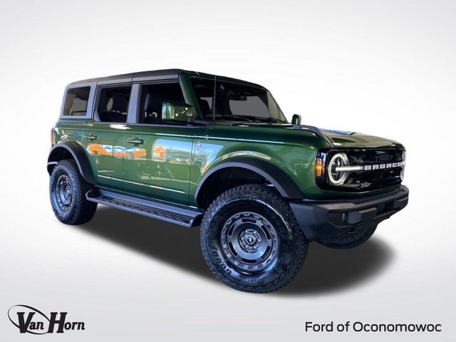 2025 Ford Bronco 4-Door Outer Banks's photo